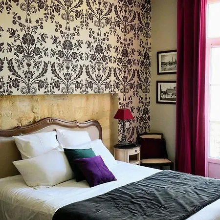 Au Coeur De Bed & Breakfast 2*