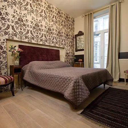 Au Coeur De Bed & Breakfast 2*